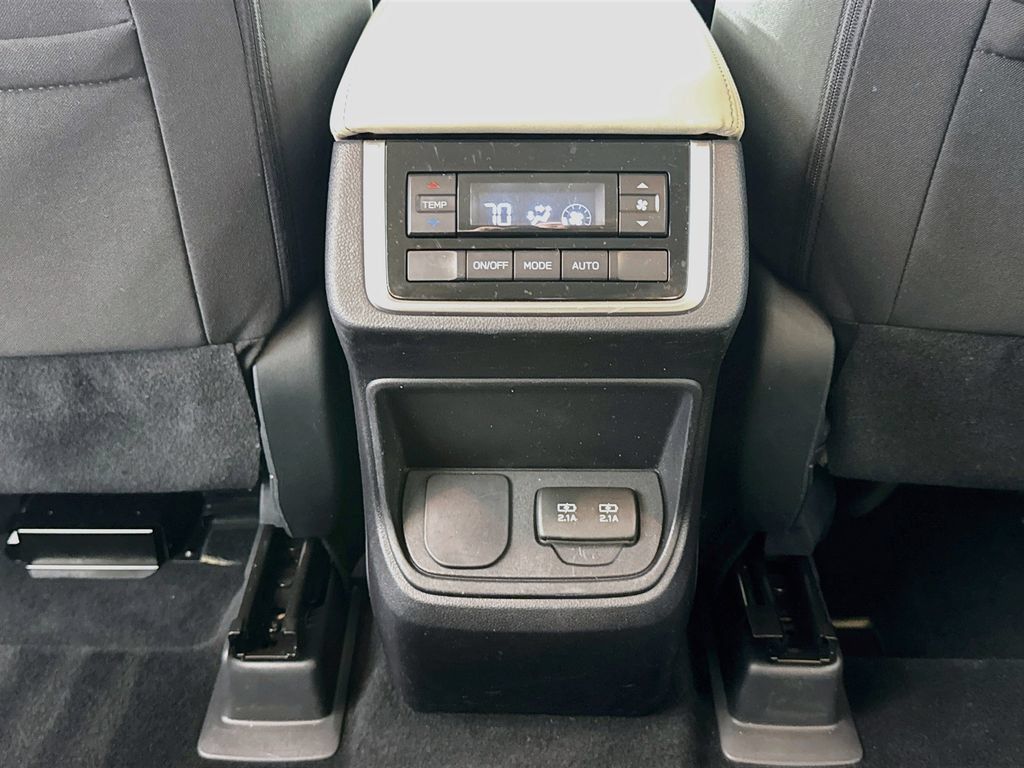 Used 2019 Subaru Ascent Premium AWD/4WD image 25