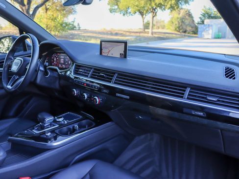 Used 2017 Audi Q7 3.0T Premium Plus w/ Premium Plus Package image 23