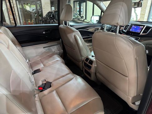Used 2017 Honda Pilot EX-L image 11