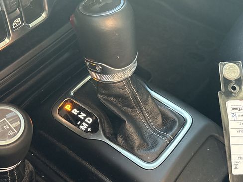 Used 2024 Jeep Wrangler Unlimited Sahara w/ Technology Group image 26