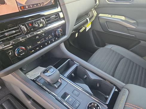 New 2026 Nissan Pathfinder Rock Creek image 24