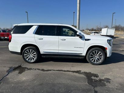 Used 2022 GMC Yukon SLT w/ SLT Premium Package