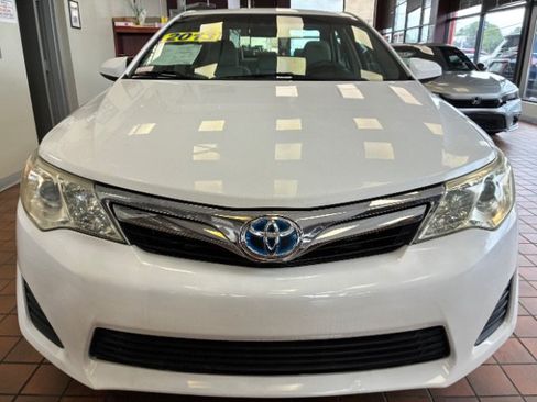 Used 2013 Toyota Camry LE FWD image 5