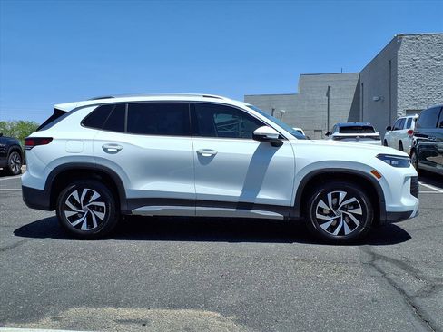 New 2025 Volkswagen Tiguan S image 6