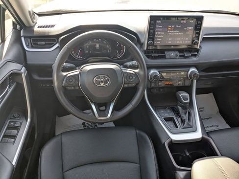 Used 2022 Toyota RAV4 Limited w/ Limited Grade Weather Package FWD image 29