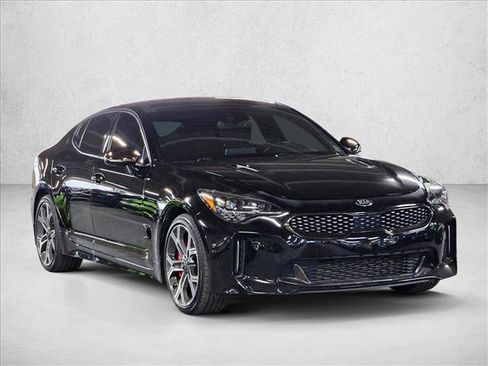 Used 2021 Kia Stinger GT1 RWD image 3