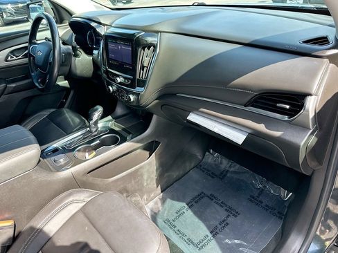 Used 2021 Chevrolet Traverse LT AWD/4WD image 29