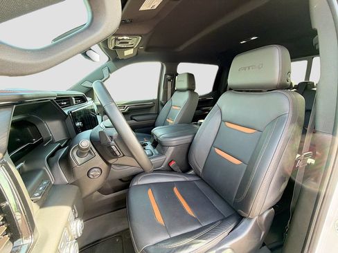 Used 2024 GMC Sierra 1500 AT4 w/ Technology Package AWD/4WD image 21