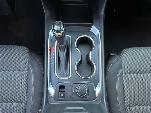 Used 2019 Chevrolet Traverse LT image 17