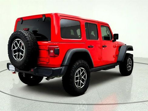 Used 2026 Jeep Wrangler Unlimited Rubicon AWD/4WD image 5