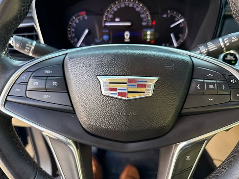 Used 2017 Cadillac XT5 FWD image 39