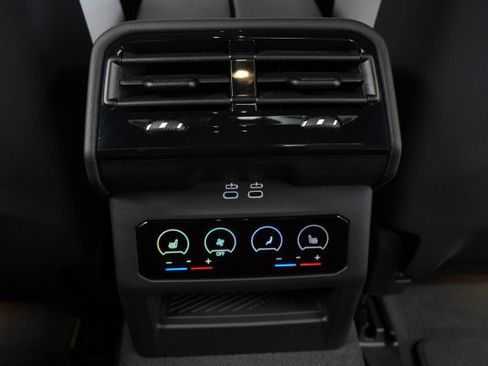 Used 2026 BMW M5 w/ Carbon Package image 73