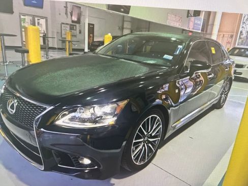 Used 2013 Lexus LS 460 w/ F-Sport Pkg RWD image 15