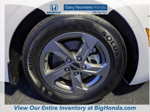 Used 2024 Kia K5 LXS image 14