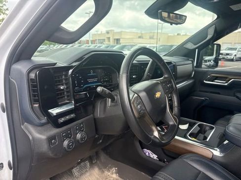 Used 2024 Chevrolet Silverado 3500 High Country w/ Technology Package AWD/4WD image 10