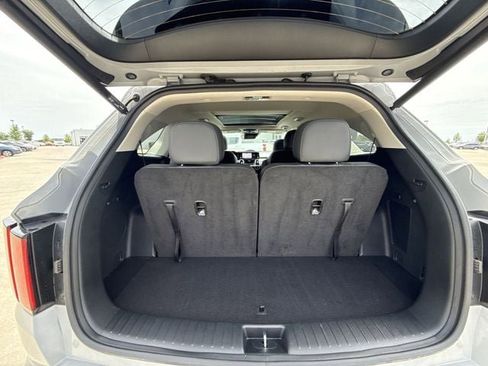 Used 2023 Kia Sorento AWD image 25