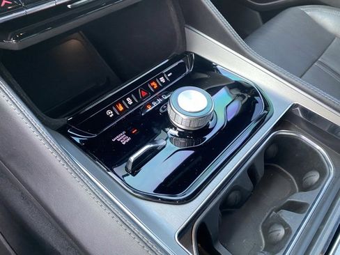 Used 2023 Jeep Wagoneer Series II image 22