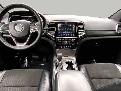 Used 2019 Jeep Grand Cherokee Altitude AWD/4WD image 15
