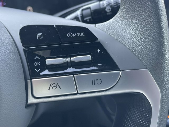 Certified 2023 Hyundai Elantra SEL FWD image 25