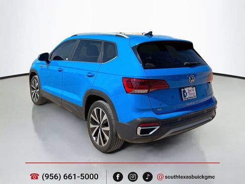 Used 2023 Volkswagen Taos SE w/ Panoramic Sunroof Package FWD image 6