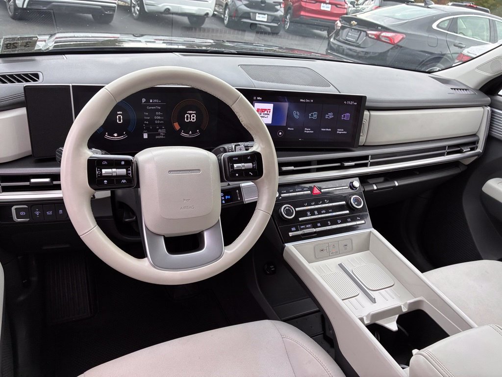 Used 2024 Hyundai Santa Fe SE AWD/4WD image 32