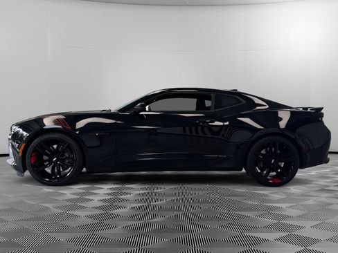 Used 2018 Chevrolet Camaro SS w/ Redline Edition RWD image 5