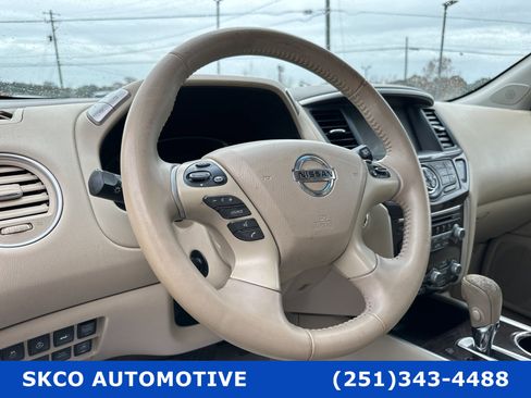Used 2014 Nissan Pathfinder Platinum w/ Platinum Premium Package image 19