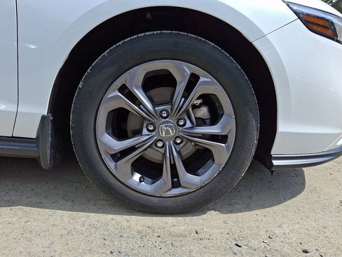 Used 2023 Honda Accord EX image 9