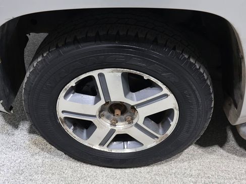 Used 2005 Chevrolet TrailBlazer LT image 13