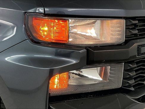 Used 2021 Chevrolet Silverado 1500 Custom Trail Boss image 32