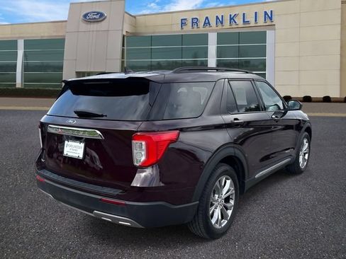 Certified 2022 Ford Explorer XLT w/ Equipment Group 202A RWD image 7