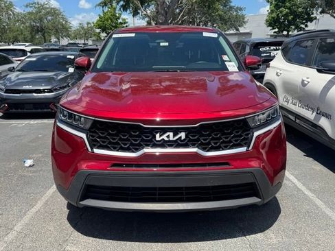 Used 2023 Kia Sorento LX FWD image 8