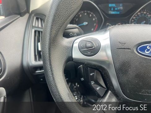 Used 2012 Ford Focus SE w/ SE Winter Pkg image 27