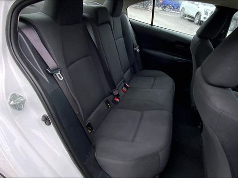 Used 2024 Toyota Corolla LE image 18