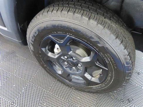 Used 2024 Jeep Compass Trailhawk image 7