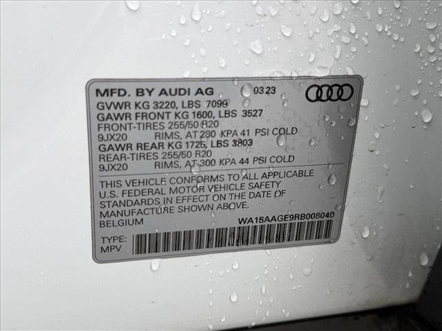 Used 2024 Audi Q8 e-tron Premium Plus AWD/4WD image 21