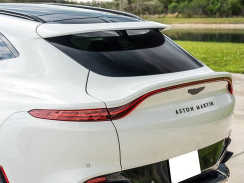 Used 2021 Aston Martin DBX image 68