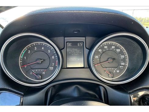 Used 2012 Jeep Grand Cherokee Altitude AWD/4WD image 22