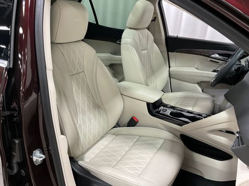 Used 2023 Buick Envision Avenir image 9