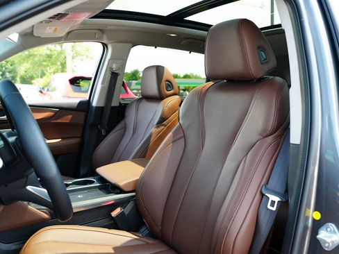 Certified 2026 Acura MDX SH-AWD w/ Technology Package image 17