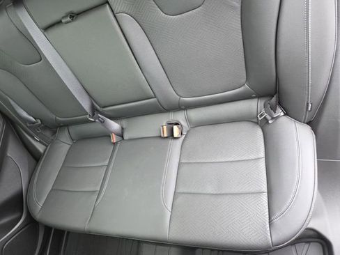 Used 2023 Buick Encore GX Essence w/ Advanced Technology Package image 27