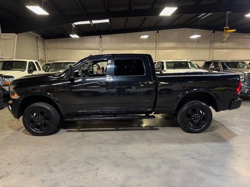 Used 2015 RAM 3500 Laramie w/ Black Appearance Group image 9
