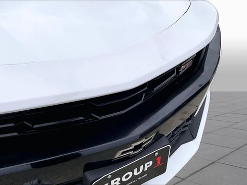 Used 2019 Chevrolet Camaro SS RWD image 27