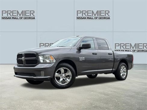 Used 2020 RAM 1500 Express RWD image 1