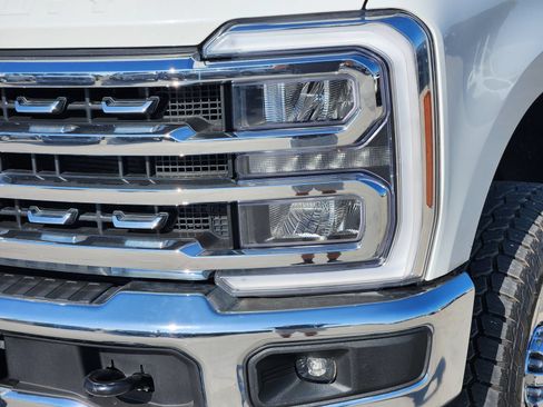 Used 2023 Ford F250 Lariat w/ Tow Technology Package AWD/4WD image 12