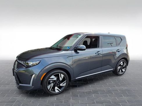 Used 2024 Kia Soul GT-Line FWD image 3