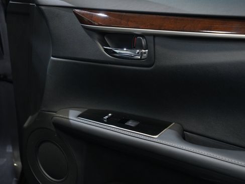 Used 2018 Lexus ES 350 w/ Navigation System Package FWD image 24