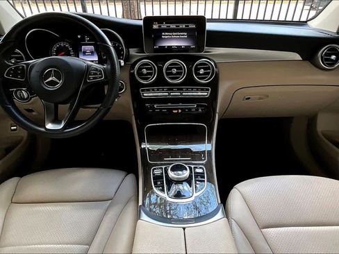 Used 2019 Mercedes-Benz GLC 300 image 15