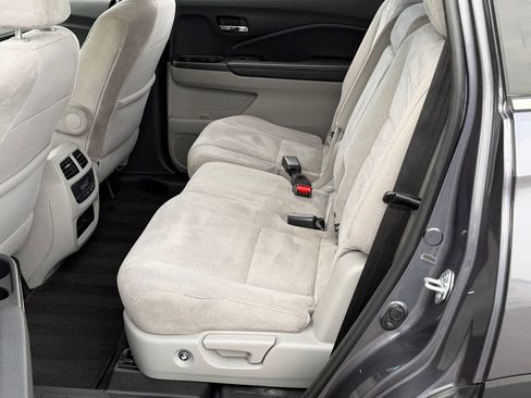 Used 2021 Honda Pilot EX image 20