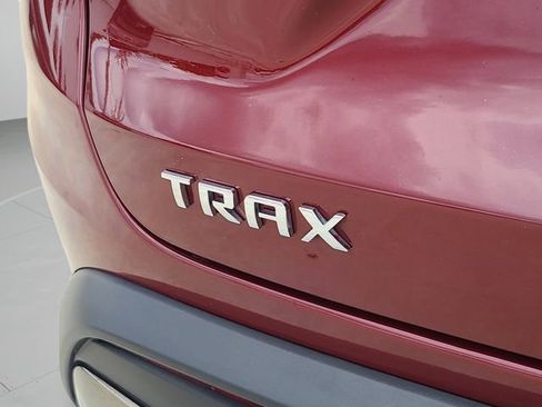 Used 2024 Chevrolet Trax ACTIV w/ Sunroof Package FWD image 3